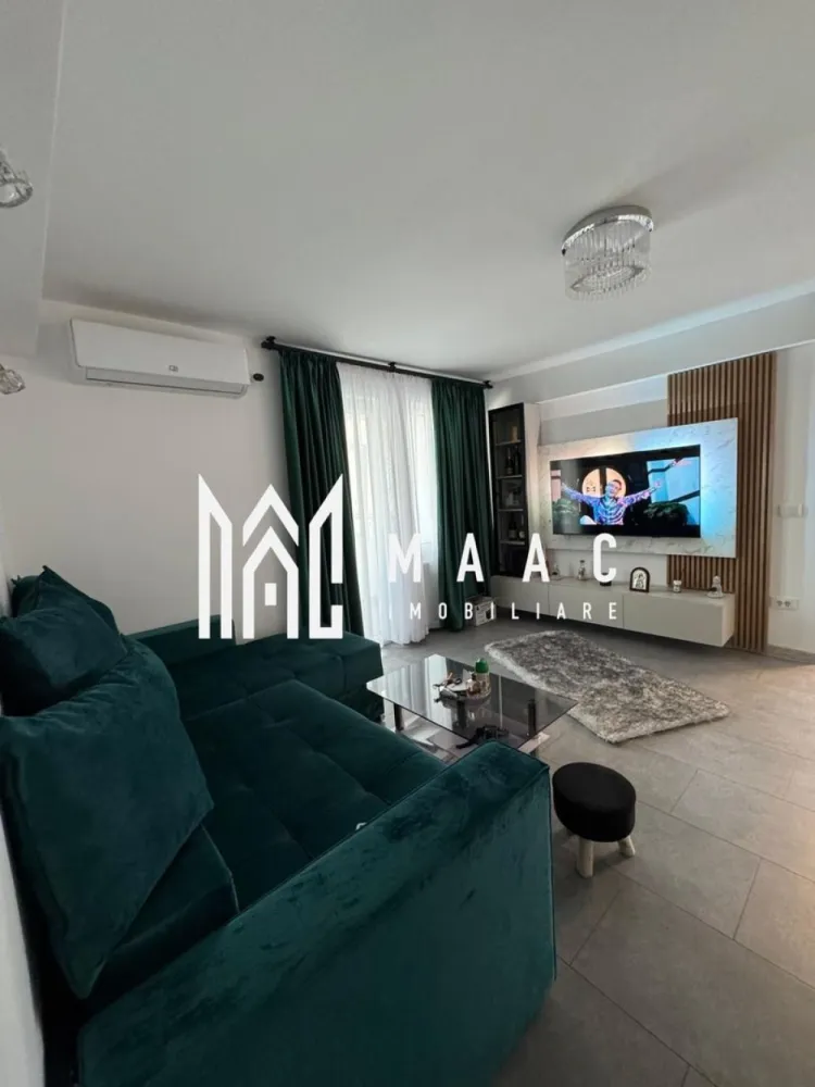 Apartament 2 camere | Ultracentral | Modern - Apartament 2 camere ultracentral – modern, mobilat complet, Râmnicu Vâlcea

MAAC Imobiliare vă propune spre vânzare un apartament cu 2 camere, situat ultracentral în municipiul Râmnicu Vâlcea, ideal pentru locuit sau investiție.

Apartamentul are o suprafață de 50 mp și este amplasat la etajul 4 din 4 al unui imobil bine întreținut. Locuința se remarcă printr-un design ultra modern, fiind complet mobilată și utilată, cu mobilier realizat pe comandă, gândit pentru a valorifica eficient spațiul.

Un avantaj major îl reprezintă instalațiile termice și electrice complet schimbate, precum și finisajele de înaltă calitate, care oferă confort, siguranță și un aspect premium. Apartamentul este pregătit pentru mutare imediată, fără a necesita investiții suplimentare.

Datorită poziției ultracentrale, beneficiază de acces rapid la instituții, magazine, restaurante, mijloace de transport și puncte de interes, oferind un stil de viață urban și comod.

Ultracentral | Modern | Mobilat complet | Finisaje premium | Etaj 4/4

Pentru mai multe informații sau pentru programarea unei vizionări, MAAC Imobiliare vă stă la dispoziție.

ID: CP2900867