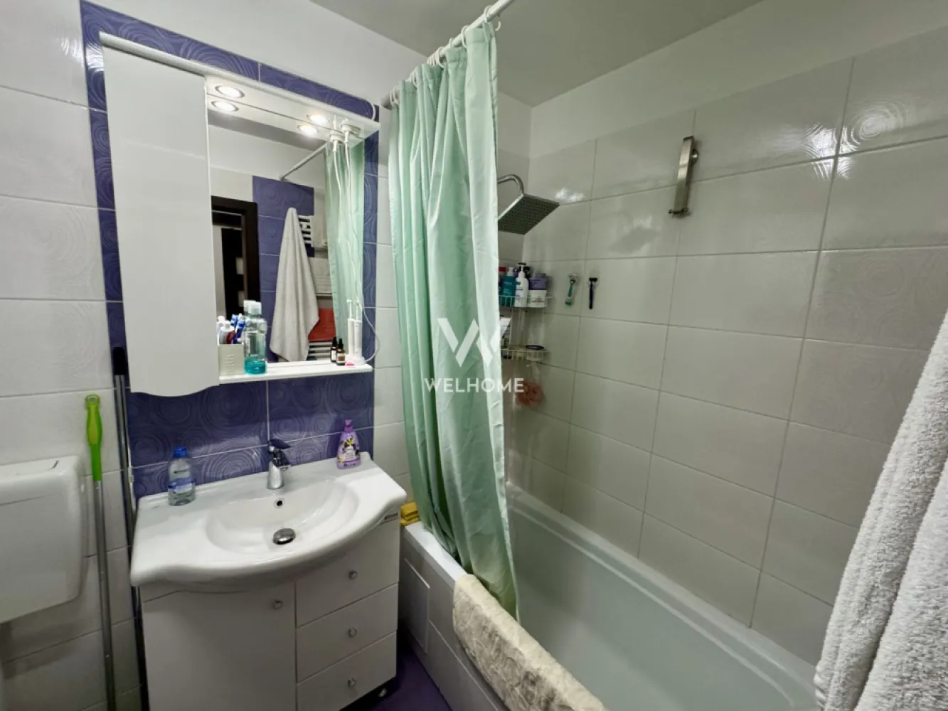 Apartament 3 camere, mobilat si utilat, loc de parcare