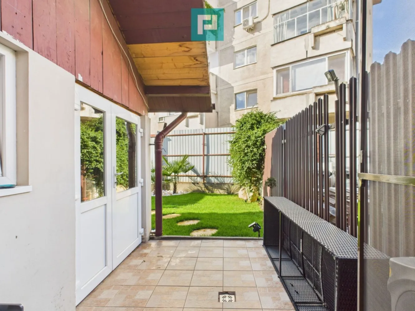 Apartament 3 camere la curte - Odobescu