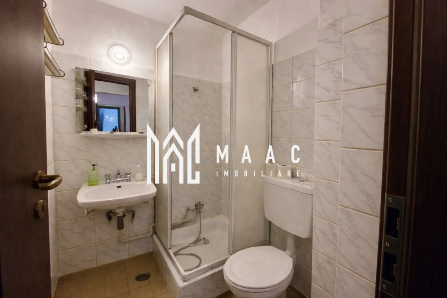 Apartament 4 Camere | 2 bai | 2 balcoane | Pivnita | Central