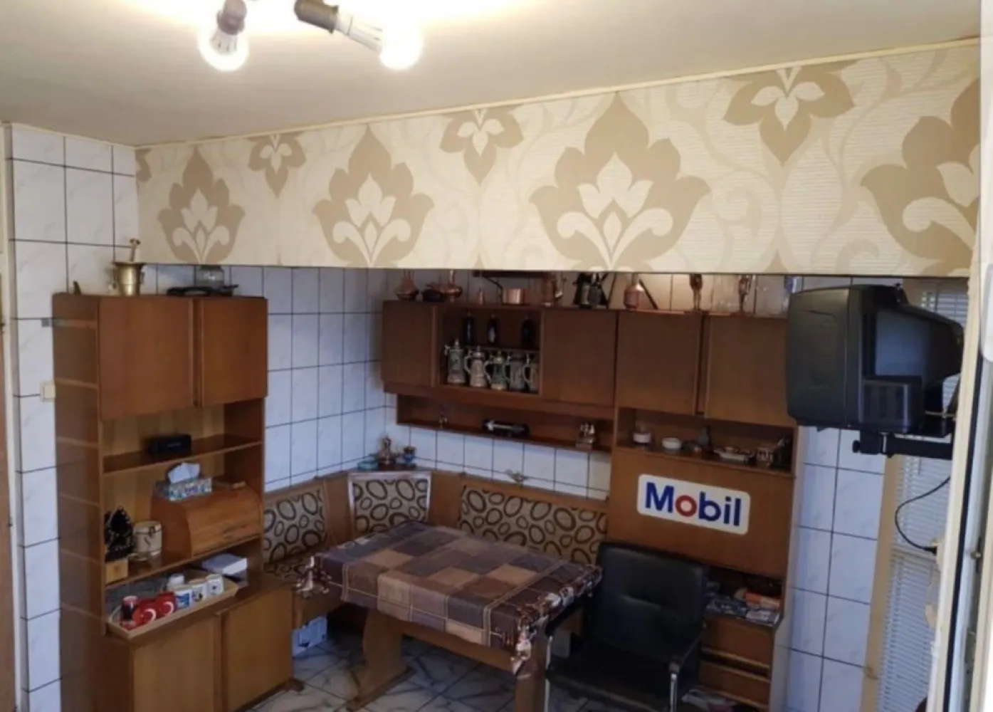 Ag BRASADAS vinde ap 4 cam Et 9/9 Crangasi - Agenția BRASADAS vinde apartament cu apartament cu patru camere în cartierul Crangasi la etajul 9/9.