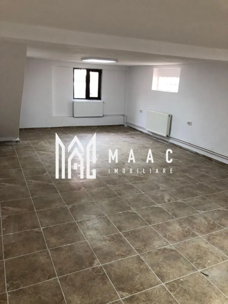 Casa | Cladire de Birouri | Zona Centrala | La cheie - MAAC Imobiliare vă propune spre vânzare o proprietate versatilă, situată ultracentral în Râmnicu Vâlcea, ideală atât pentru locuință rezidențială, cât și pentru sediu de birouri, cabinet, clinică sau firmă.

Imobilul este dispus pe demisol, parter, etaj și mansardă, având o compartimentare foarte bine gândită și o suprafață totală de aproximativ 170 mp. Fiecare nivel beneficiază de centrală termică proprie, oferind confort termic și control eficient al costurilor.

Spațiile sunt luminoase, bine proporționate și permit multiple configurații, în funcție de destinația aleasă. Locația centrală asigură acces rapid către instituții publice, zone comerciale și puncte de interes, ceea ce face proprietatea extrem de atractivă pentru activități profesionale.

O oportunitate excelentă pentru cei care caută o proprietate cu poziție premium, funcționalitate și potențial ridicat de investiție.

Pentru mai multe detalii sau programarea unei vizionări, vă invităm să contactați MAAC Imobiliare.
CP2901963