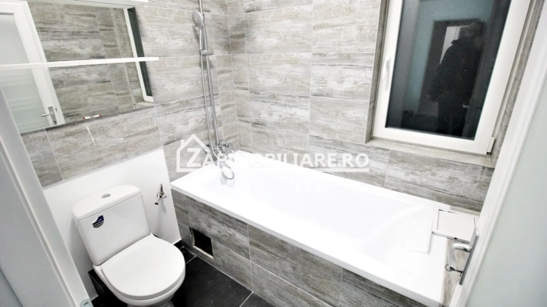 Casa 5 camere la cheie 175mp,520mp teren,mobilată și utilată