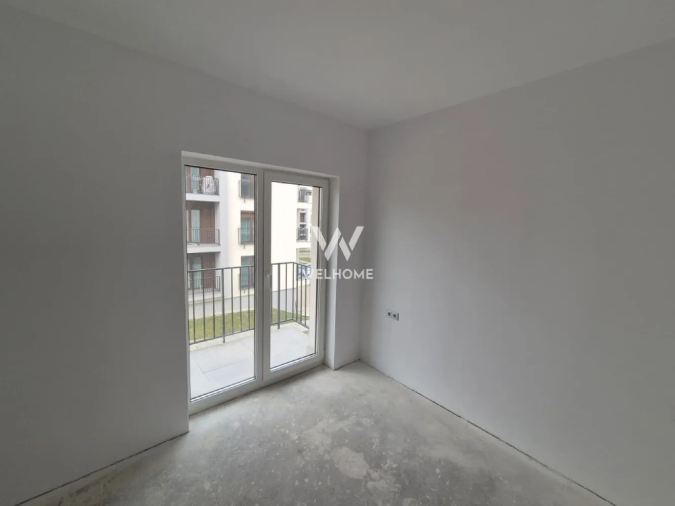 Apartament 2 camere TURNISOR, etj 1 - Apartament 2 camere, etaj intermediar cu o suprafata de 54mp si un balcon generos de 8mp
Compartimentare practica living cu bucatarie open space , dormitor, hol si baie.
+ loc de paracre inclus.

PRET 120.000 euro
Cosmin-0743292794