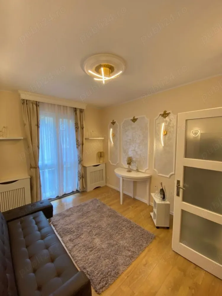 BRASADAS închiriază ap 2 cam etaj 1/2 Floreasca. - Agenția imobiliara BRASADAS închiriază apartament 2 camere , situat la etajul 1 într-un bloc cu un regim de inaltime P+2. Blocul se află în zona Floreasca , lângă parc. De asemenea, imobilul este in apropiere de stații de autobuz, supermarket, parc, restaurante puburi, clinică medicală, școală grădiniță.
 Imobilul este reabiltat termic.
Apartamentul este decomandat - un living, un dormitor,dressing. holuri, baie cu cabină de duș și cădiță, debara de serviciu, bucătărie, centrală proprie, aer condiționat, termopane , gresie, faianță, parchet nou, mașină de spălat rufe, dryer-uscător rufe, frigider-combină, plită cu 4 ochiuri pe gaz, cuptor pe gaz, hotă cu evacuare externă, șemineu, lămpi cu led,
televizor smart , circuite electrice separate, ușă cu închidere în 9 puncte.
Apartamentul este reabilitat termic, dotat cu contoare separate de curent, gaze și apăconferind o independență a consumurilor utilităților.

Apartamentul este reabilitat termic, proaspăt renovat, complet mobilat și utilat.
Pret: 700 Euro NEGOCIABIL