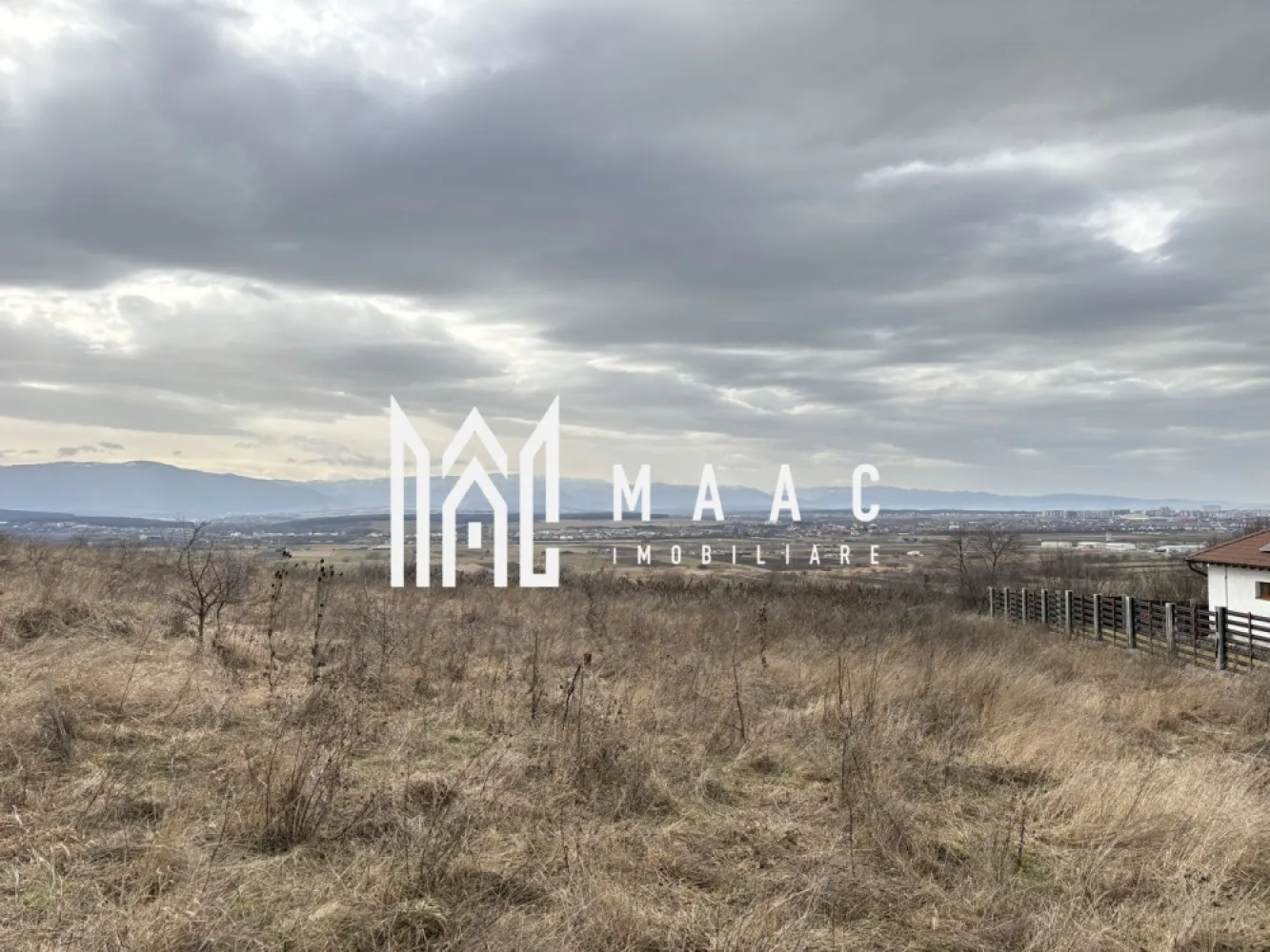 Teren intravilan I Bungard I Deschidere 20/22m I Utilitati - MAAC Imobiliare va propune spre vanzare un teren intravilan situat in localitatea Bungard cu proiect pregetit pentru constructie
Are laturile de aproximativ 19/22m si o vedee superba spre SIBIU si muntii din jur
Apa,canalul,curentul si gazul sunt la marginea proprietatii

Pentru mai multe detalii precizati ca ati vazut anuntul cu ID CP2903720