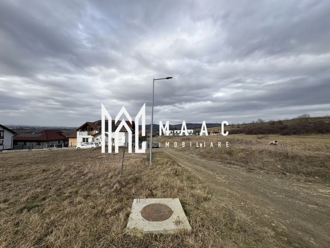 Teren intravilan I Bungard I Deschidere 20/22m I Utilitati - MAAC Imobiliare va propune spre vanzare un teren intravilan situat in localitatea Bungard cu proiect pregetit pentru constructie
Are laturile de aproximativ 19/22m si o vedee superba spre SIBIU si muntii din jur
Apa,canalul,curentul si gazul sunt la marginea proprietatii

Pentru mai multe detalii precizati ca ati vazut anuntul cu ID CP2903720