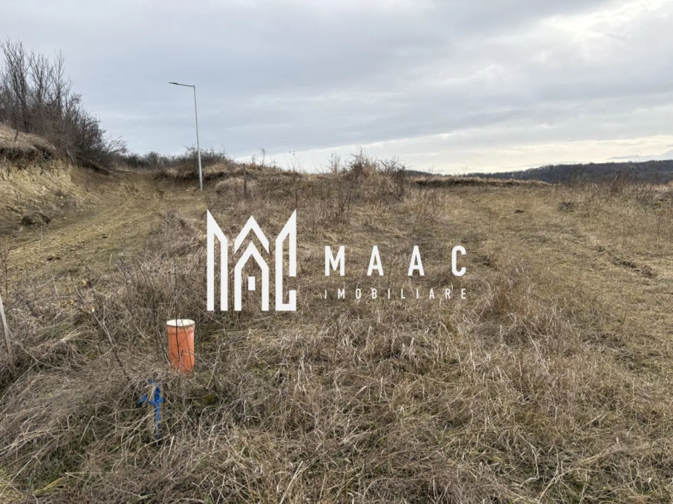 Teren intravilan I Bungard I Deschidere 20/22m I Utilitati - MAAC Imobiliare va propune spre vanzare un teren intravilan situat in localitatea Bungard cu proiect pregetit pentru constructie
Are laturile de aproximativ 19/22m si o vedee superba spre SIBIU si muntii din jur
Apa,canalul,curentul si gazul sunt la marginea proprietatii

Pentru mai multe detalii precizati ca ati vazut anuntul cu ID CP2903720