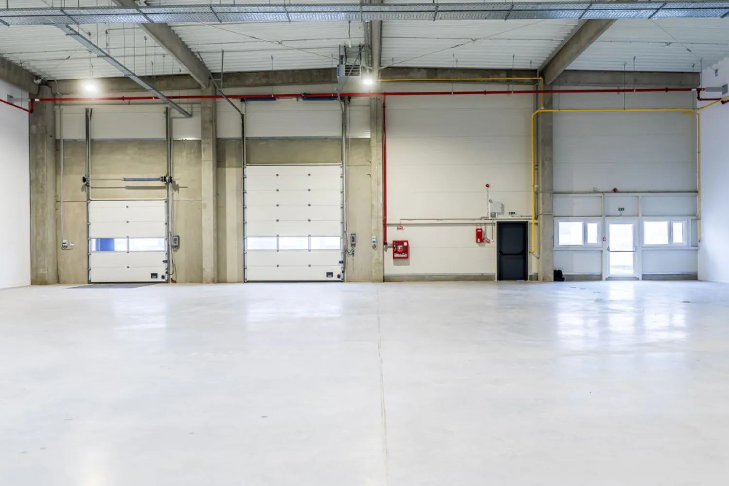 4646 mp - Hala industriala de închiriat în Parc Industrial Arad