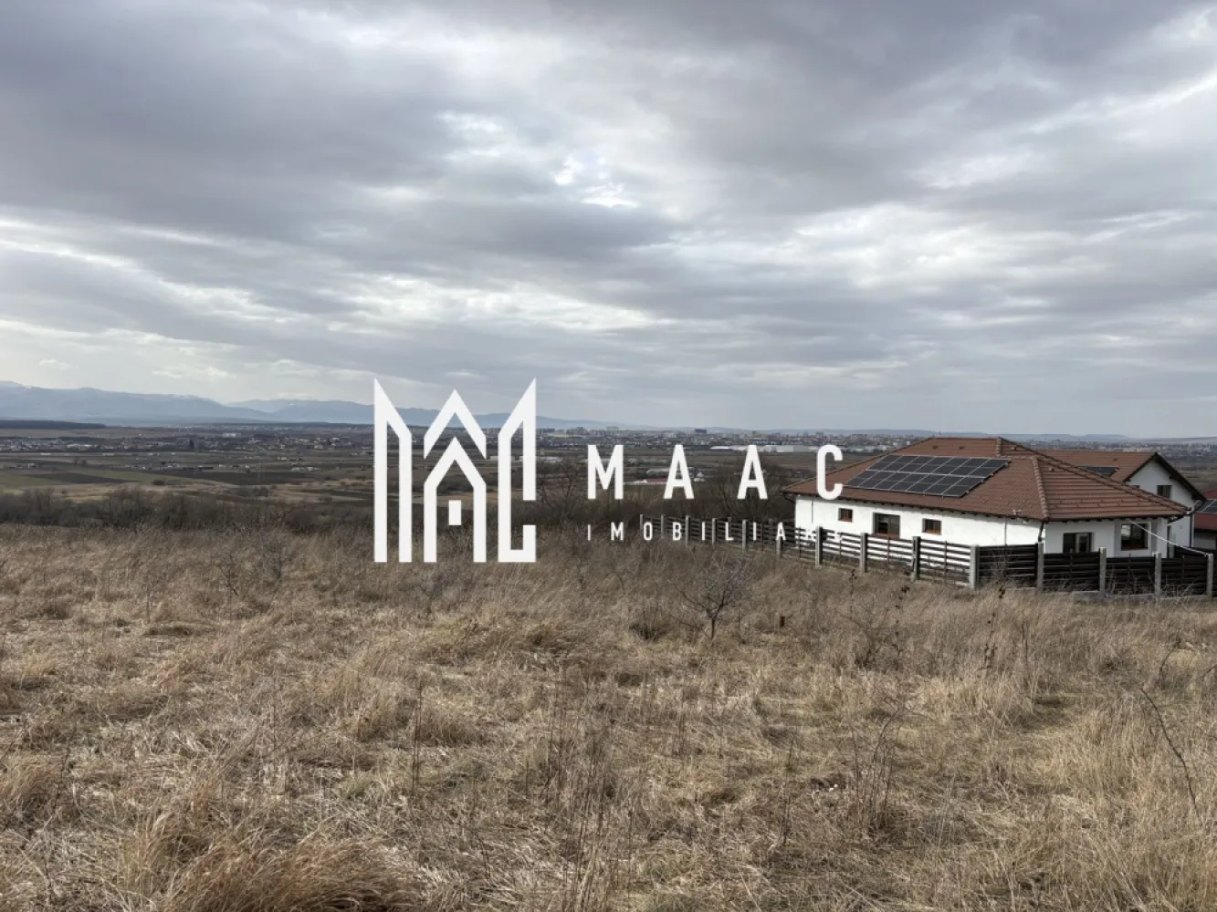 Teren intravilan I Bungard I Deschidere 20/22m I Utilitati - MAAC Imobiliare va propune spre vanzare un teren intravilan situat in localitatea Bungard cu proiect pregetit pentru constructie
Are laturile de aproximativ 19/22m si o vedee superba spre SIBIU si muntii din jur
Apa,canalul,curentul si gazul sunt la marginea proprietatii

Pentru mai multe detalii precizati ca ati vazut anuntul cu ID CP2903720