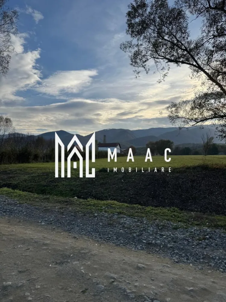 Teren | 1000 MP | Intravilan | Oportunitate investiție | Sadu - Tocile - MAAC Imobiliare vă propune spre vânzare un teren cu o suprafață de 1000 MP ,situat într-o zonă superbă, aflat în imediata apropiere a orașului.
 Proprietatea reprezintă o oportunitate excelentă atât pentru construcția unei locuințe individuale, cât și pentru o casă de vacanță, fiind amplasată într-un cadru natural liniștit care oferă o panoramă deosebită, ferit de agitație

Terenul se distinge printr-o deschidere generoasă la stradă de 18.5 metri liniari, caracteristică ce permite o configurare optimă a viitoarei construcții și a accesului auto. 

În ceea ce privește infrastructura, menționăm că rețelele de utilități se află în zona de proximitate a parcelei,dar dispune deja de:

canalizare trasă ,pentru curent momentan mai ușor ar fi montarea unor panouri fotovoltaice,

apă în proximitate

Conform datelor din Certificatul de Urbanism, terenul este pretabil pentru edificarea de locuințe individuale de tip urban sau case de vacanță cu regim mic de înălțime. 

Indicatorii urbanistici permit o dezvoltare eficientă a spațiului.

Regimul de înălțime admis oferă flexibilitate proiectului, fiind autorizabile construcții pe nivelurile Parter, Parter și Mansardă, Parter și Etaj sau, Parter, Etaj și Mansardă.

 Pentru programarea unei vizionări sau alte informații suplimentare , contactați-ne telefonic specificând ID: CP2881742.