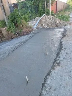 Drumul intre Tarlale spatiu 550 mp
