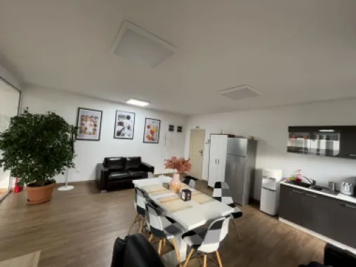 Spațiu de birouri de 95 mp + terasa 90 mp zona Centrala