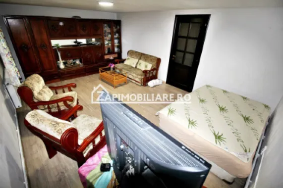 Cazare muncitori Casa 3 camere, 100 mp, 1.000 mp teren,