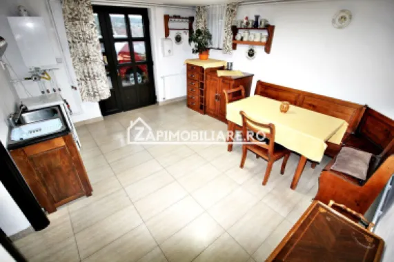 Cazare muncitori Casa 3 camere, 100 mp, 1.000 mp teren,
