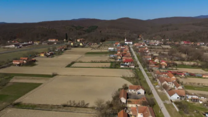 Loc de casă în Odvoș - Conop 3000mp