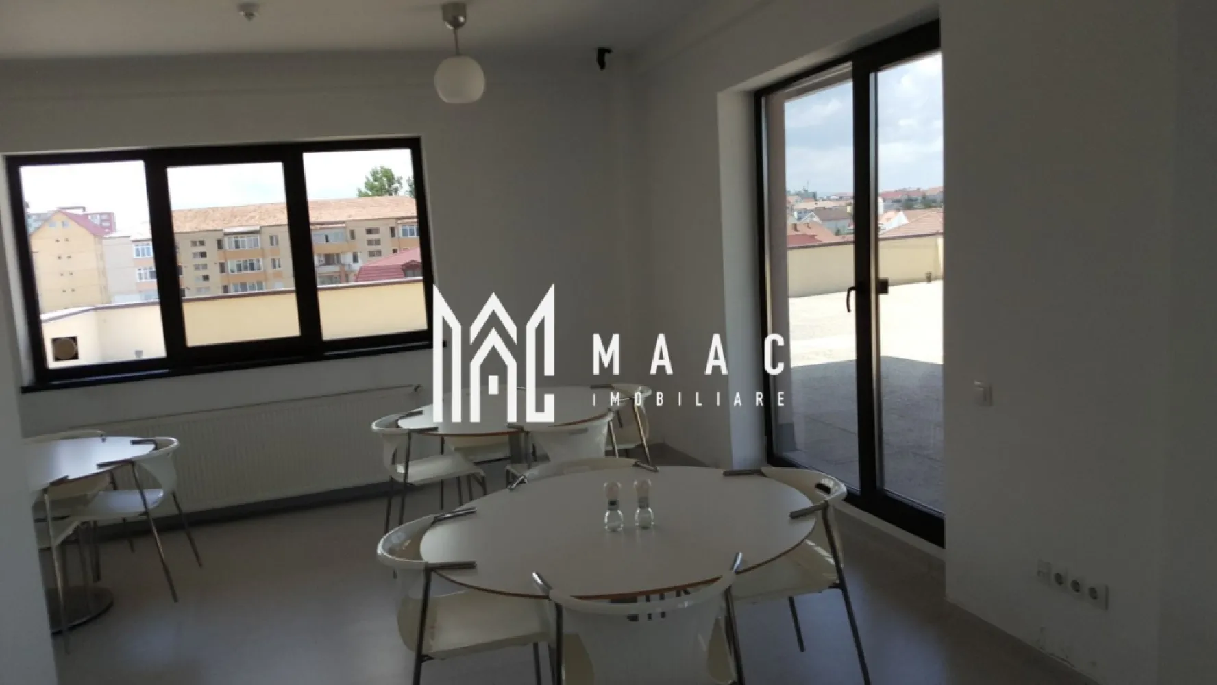 Spațiu comercial | 3 etaje | 950 mp | Zona Cedonia