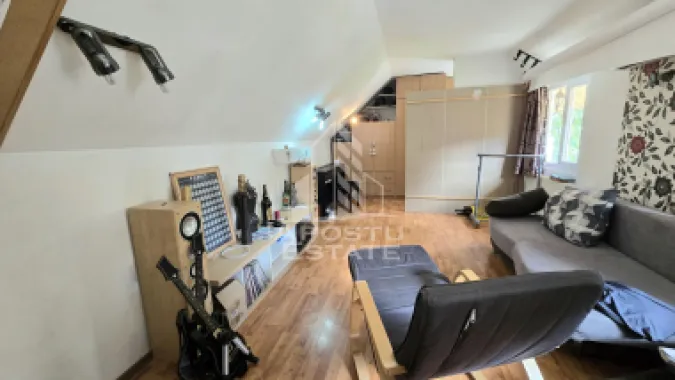 Casa de vanzare, 7 camere si 4 bai, centrala proprie, zona Odobescu