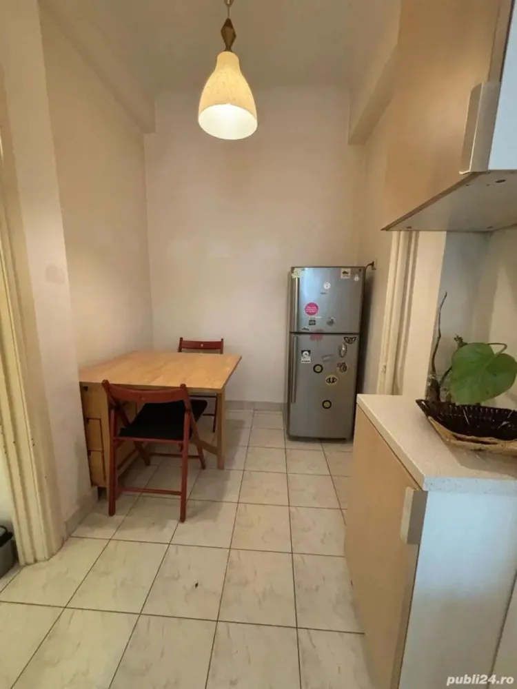 BRASADAS închiriază ap 2 cam PARTER - Agenția imobiliara BRASADAS închiriază apartament 2 camere situat în strada Vasile Lucaciu.
Exclus animale de companie