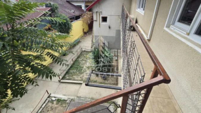 Casa de vanzare, 7 camere si 4 bai, centrala proprie, zona Odobescu