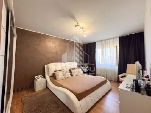 Apartament 4 camere | Decomandat | 80mp | Etaj 4/5 | La cheie | Turist