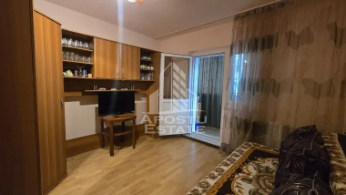 Apartament cu 4 camere de vânzare, zona Lipovei, Timișoara