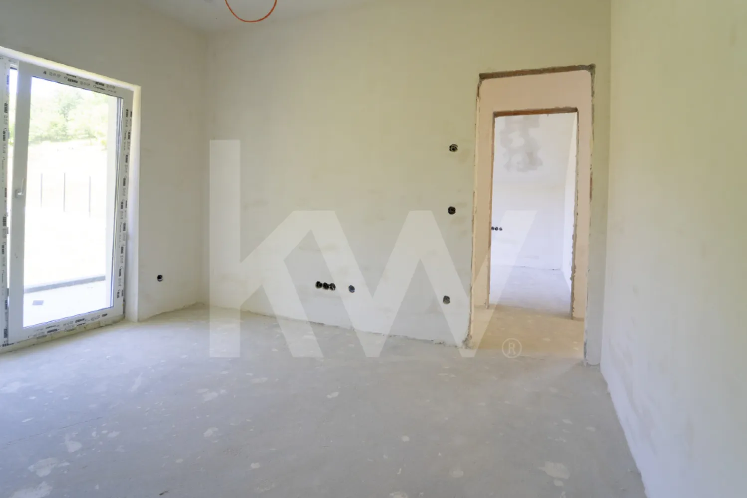 Casă arhitectură modernă cu panoramă spre Munții Făgăraș și Cetatea Cisnădioara