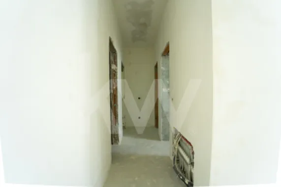 Casă arhitectură modernă cu panoramă spre Munții Făgăraș și Cetatea Cisnădioara