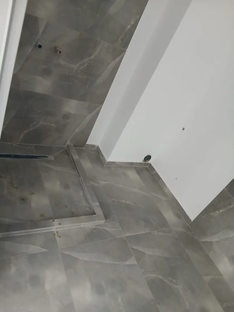 Apartament nou, 2 camere, Băile Felix. 80 000 E. Comision 0
