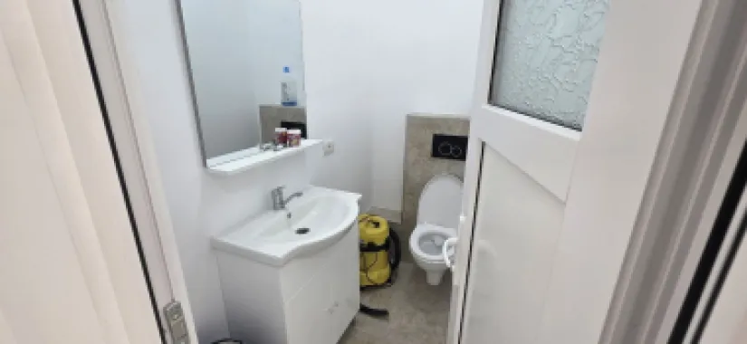 Salajan spatiu comercial 350 mp de inchiriat