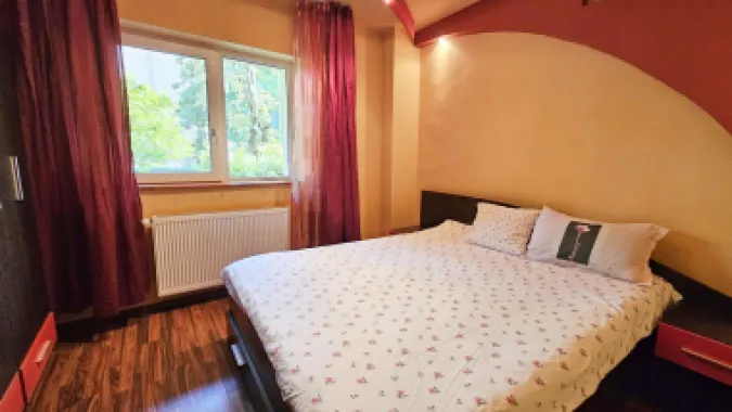 Racadau-Parc apartament 3 camere mobilat, utilat