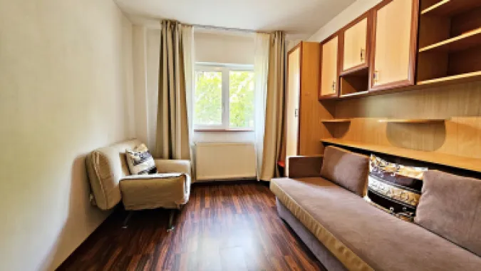 Racadau-Parc apartament 3 camere mobilat, utilat