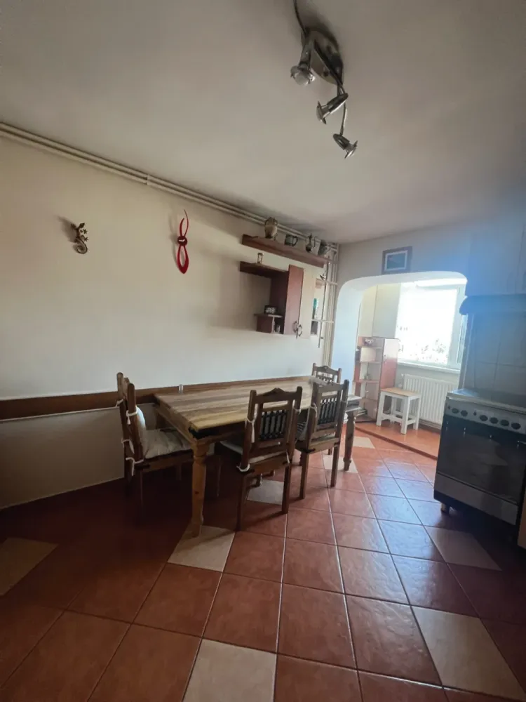 Apartament spatios cu scara interioara – 5 camere – 138 mp – zona Siretului, Sibiu- COMISION 0% CUMPARATOR