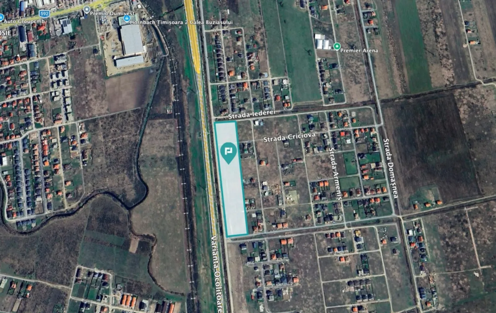 PUZ parcele case, duplex, colective, Moșnița Nouă - Oferim spre vânzare PUZ aprobat, cu o suprafață totală de 22.273 mp teren intravilan, situat în Moșnița Nouă, într-o zonă rezidențială în plină dezvoltare. Proprietatea se vinde integral, fiind ideală pentru dezvoltare rezidențială de anvergură.

Structura PUZ-ului:
• 11.614 mp – teren cu destinație locuințe colective, cu parcele între 658 și 1.180 mp
• 11.109 mp – teren cu destinație locuințe individuale și duplexuri, cu parcele între 500 și 650 mp

Reglementări urbanistice (zona de locuințe individuale/duplex):
• Regim de înălțime: S+P+1E+Er/M
• POT: 30–40%
• CUT: 1 – 1,4
• Destinație: rezidențial (pentru cele colective cu SAD la parter)

Avantaje:
• PUZ aprobat, parcelare eficientă
• Teren intravilan cu forme regulate, ușor de valorificat
• Străzi cuprinse în planul de asfaltare pentru anul 2026
• Utilități (apă, canalizare, curent) în curs de finalizare
• Zonă liniștită, cu dezvoltări rezidențiale noi
• Potrivit pentru dezvoltatori și investitori, inclusiv pentru proiecte mixte (colective + individuale)

Acces facil către Timișoara, într-una dintre cele mai dinamice zone rezidențiale din Moșnița Nouă.
Pentru informații suplimentare, documentație PUZ, plan parcelar și detalii financiare:

Daniela Ianc – 0722 375 289
daniela.ianc@propertylab.ro

Remus Beiușanu – 0785 997 537
remus.beiusanu@propertylab.ro

CP2895978
