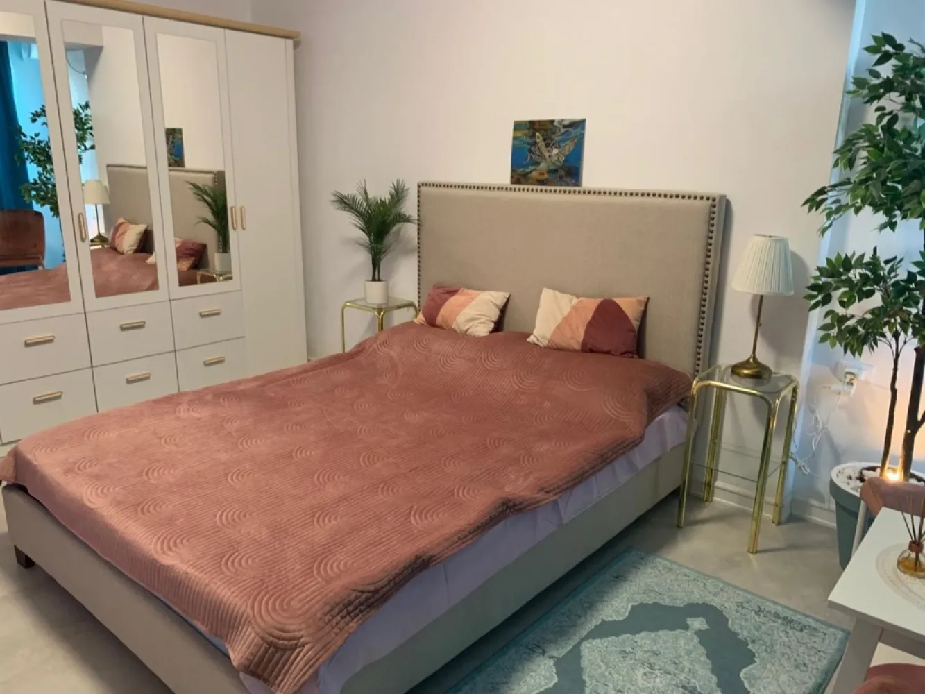 Ag BRASADAS vinde ap 2 cam 59mp Et 5/6 PRIMA LINIE Năvodari. - Agenția BRASADAS vinde apartament cu doua camere construit in 2020, cu suprafata utila de 59 mp. situat la etajul 5/6 în Năvodari PRIMA LINIE langa plaja.
Pentru mai multe oferte accesați www.brasadas.com.