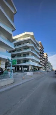 Ag BRASADAS vinde ap 2 cam 59mp Et 5/6 PRIMA LINIE Năvodari.