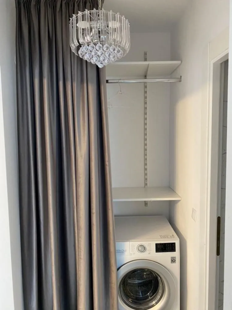 Ag BRASADAS închiriază ap 2 cam et 4 Piata Victoriei. - Agenția BRASADAS închiriază apartament 2 camere ultramodern, situat langa Guvern, bdul Iancu de Hunedoara renovat si utilat complet.
www.brasadas.com.