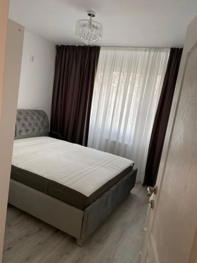 Ag BRASADAS închiriază ap 2 cam et 4 Piata Victoriei. - Agenția BRASADAS închiriază apartament 2 camere ultramodern, situat langa Guvern, bdul Iancu de Hunedoara renovat si utilat complet.
www.brasadas.com.