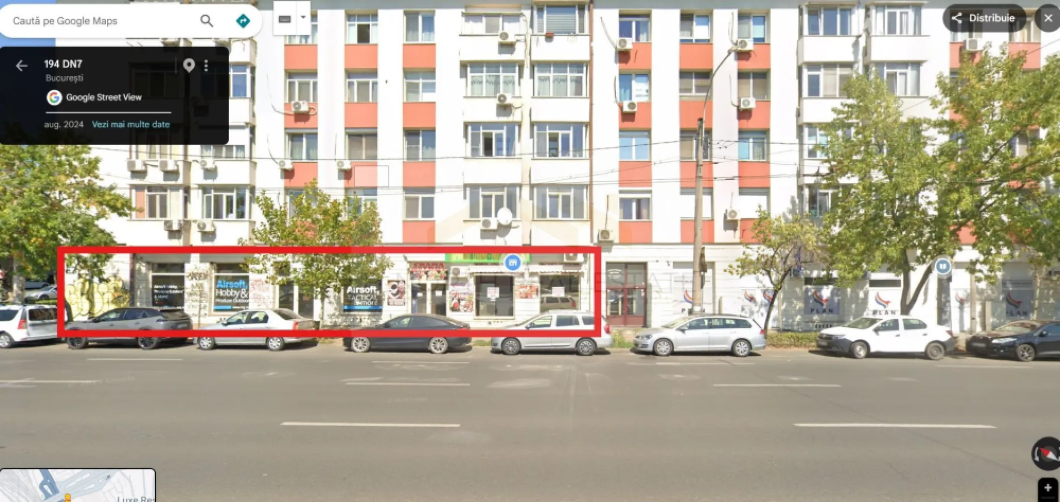 Spațiu comercial 300 mp, vitrină stradală, Calea Griviței – Pod Basarab - B-North Real Estate vă prezintă spre închiriere un spațiu comercial generos, situat pe Calea Griviței, în zona Pod Basarab / Gara de Nord, cu vizibilitate foarte bună, vitrină stradală și acces direct din exterior.

Spațiul are o suprafață utilă de aproximativ 300 mp și este amplasat la parterul unui imobil, într-o zonă cu trafic auto și pietonal, acces facil către Pod Basarab, Gara de Nord, Bulevardul Nicolae Titulescu, Piața Victoriei și zona centrală a Bucureștiului.

Proprietatea beneficiază de vitrine generoase la stradă, acces direct pentru clienți și o compartimentare flexibilă, cu zonă open space amplă și încăperi secundare, fiind potrivită pentru multiple tipuri de activități comerciale sau de servicii.

Spațiul a fost utilizat anterior pentru activitate de tip showroom / service, iar configurația actuală permite adaptarea rapidă pentru diverse businessuri.

Potrivit pentru:
showroom;
magazin specializat;
birouri / sediu firmă;
clinică / cabinet medical;
centru educațional / training;
salon / servicii beauty;
pet shop;
servicii cu public;
activități comerciale;
centru operațional sau punct de lucru.
Avantaje principale:
aprox. 300 mp utili;
parter cu acces direct;
vitrină stradală generoasă;
vizibilitate bună din Calea Griviței;
zonă cu trafic auto și pietonal;
spațiu open space amplu;
compartimentare flexibilă;
potrivit pentru activități comerciale, servicii sau birouri;
acces rapid către Pod Basarab, Gara de Nord, Titulescu și Piața Victoriei;
posibilitate de amenajare în funcție de activitatea chiriașului.

Spațiul reprezintă o oportunitate foarte bună pentru o firmă care caută o locație vizibilă, cu suprafață generoasă, acces facil și expunere într-o zonă cunoscută a Bucureștiului.

Pentru informații suplimentare sau pentru programarea unei vizionări, vă rugăm să contactați B-North Real Estate.