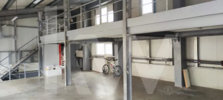 Spațiu comercial, depozitare 250 mp, parter + mezanin, Sibiu
