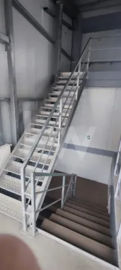 Spațiu comercial, depozitare 250 mp, parter + mezanin, Sibiu
