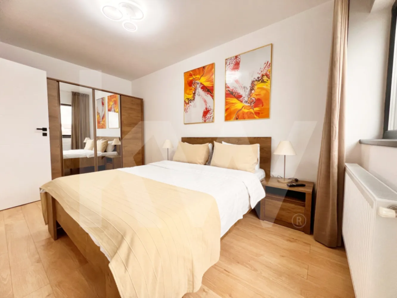 Ap. modern cu 3 cam. complet mobilat și utilat, două băi+loc de parcare - Vă prezentăm un apartament deosebit, situat într-un bloc nou cu 3 etaje, prevăzut cu lift și parcare. Localizat într-o zonă liniștită și bine conectată, la doar 5 minute de mers pe jos de Kaufland Hipodrom, proprietatea oferă acces facil către magazine, transport și servicii.

Detalii ale apartamentului:

Suprafață utilă: 67,5 mp. eficient compartimentați.
Configurație pe două niveluri, cu scară interioară modernă.
Living spațios cu bucătărie open-space, luminos și primitor.
Două dormitoar (unul la primul nivel și unul la nivelul superior), oferind intimitate și confort.
Două băi complet utilate, câte una pe fiecare nivel.
Balcon generos de 7,6 mp, ideal pentru zonă de relaxare în aer liber.

Apartamentul se vinde complet mobilat și utilat, cu finisaje moderne și mobilier de calitate, fiind pregătit pentru mutare imediată.

Avantaje suplimentare:

Bloc nou cu lift – un plus semnificativ pentru confort.
Parcare inclusă în preț
Zonă liniștită, acces rapid către puncte de interes, mijloace de transport și centre comerciale.

Acest apartament reprezintă alegerea ideală pentru cei care caută un cămin spațios, modern și confortabil, într-o zonă bine poziționată a orașului.

Pentru informații suplimentare și programarea unei vizionări, vă stăm cu drag la dispoziție.


