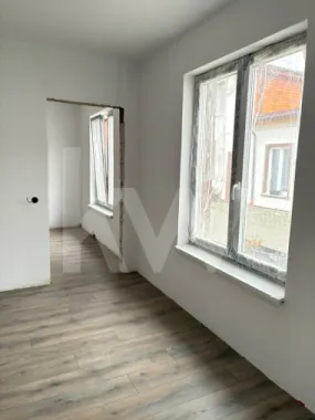 Apartament la casa zona Turnisor!