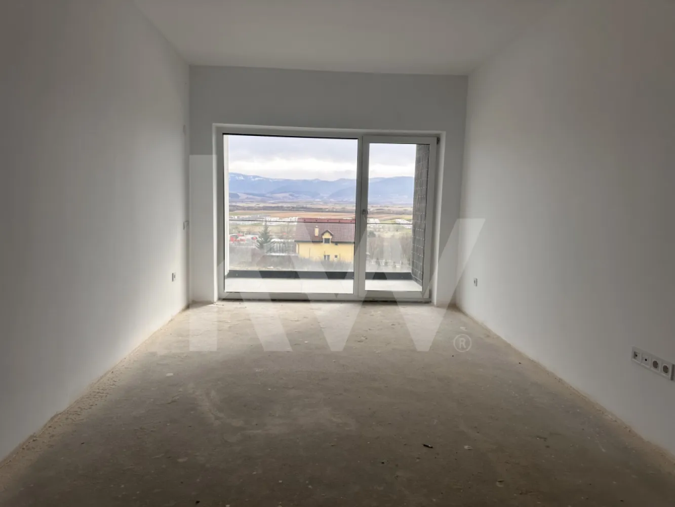 2 bedroom apartment DaVinci - investment opportunity - EN
Discover a modern 3-room apartment, located in the heart of Cristian, 1 km distance from Sibiu International Airport, which redefines the concept of luxurious living lifestyle. With a usable area of ​​76.88 sq m and a generous 9.25sq m balcony, this apartment on the ground floor of a newly built building in 2025 offers you the perfect living space for families looking for a welcoming and functional home. The brick structure ensures not only durability, but also a healthy environment, ideal for moments spent with loved ones.

Natural light for the two bedrooms and two elegant bathrooms are designed to provide privacy and comfort. The separate partitioning allows easy circulation between rooms, and the kitchen becomes the ideal place to prepare delicious meals. The interior spaces are designed to combine functionality with a modern design, offering a pleasant and relaxing atmosphere. The prime location, in the Western part of the city, ensures quick access to all necessary amenities, from shops and schools to parks and recreational areas.

We can help you to get preapproved for credit appliances for a faster process.

Don't miss the opportunity to be the first to enjoy this exceptional apartment! 
The price of €105,000 + VAT represents a valuable investment in a home that promises to become the center of your life.

Contact us today to schedule a viewing and turn this apartment into your new home!

RO
Descoperiți un apartament modern cu 3 camere, situat în inima orașului Cristian, la 1 km distanță de Aeroportul Internațional Sibiu, care redefinește conceptul de stil de viață luxos. Cu o suprafață utilă de 76,88 mp și un balcon generos de 9,25 mp, acest apartament situat la parterul unui imobil nou construit în 2025 vă oferă spațiul de locuit perfect pentru familiile care caută o locuință primitoare și funcțională. Structura din cărămidă asigură nu doar durabilitate, ci și un mediu sănătos, ideal pentru momentele petrecute alături de cei dragi.


Lumina naturală pentru cele două dormitoare și cele două băi elegante sunt concepute pentru a oferi intimitate și confort. Compartimentarea separată permite circulația ușoară între camere, iar bucătăria devine locul ideal pentru a pregăti mese delicioase. Spațiile interioare sunt concepute pentru a combina funcționalitatea cu un design modern, oferind o atmosferă plăcută și relaxantă. Locația privilegiată, în partea de vest a orașului, asigură acces rapid la toate facilitățile necesare, de la magazine și școli până la parcuri și zone de agrement.

Vă putem ajuta să obțineți o preaprobare pentru credite, pentru un proces mai rapid.

Nu ratați ocazia de a fi primul care se bucură de acest apartament excepțional!
Prețul de 105.000 € + TVA reprezintă o investiție valoroasă într-o locuință care promite să devină centrul vieții tale.

Contactează-ne astăzi pentru a programa o vizionare și a transforma acest apartament în noua ta casă!