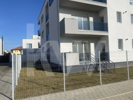 Apartament de vanzare 2 camere balcon si parcare Pictor Brana Selimbar