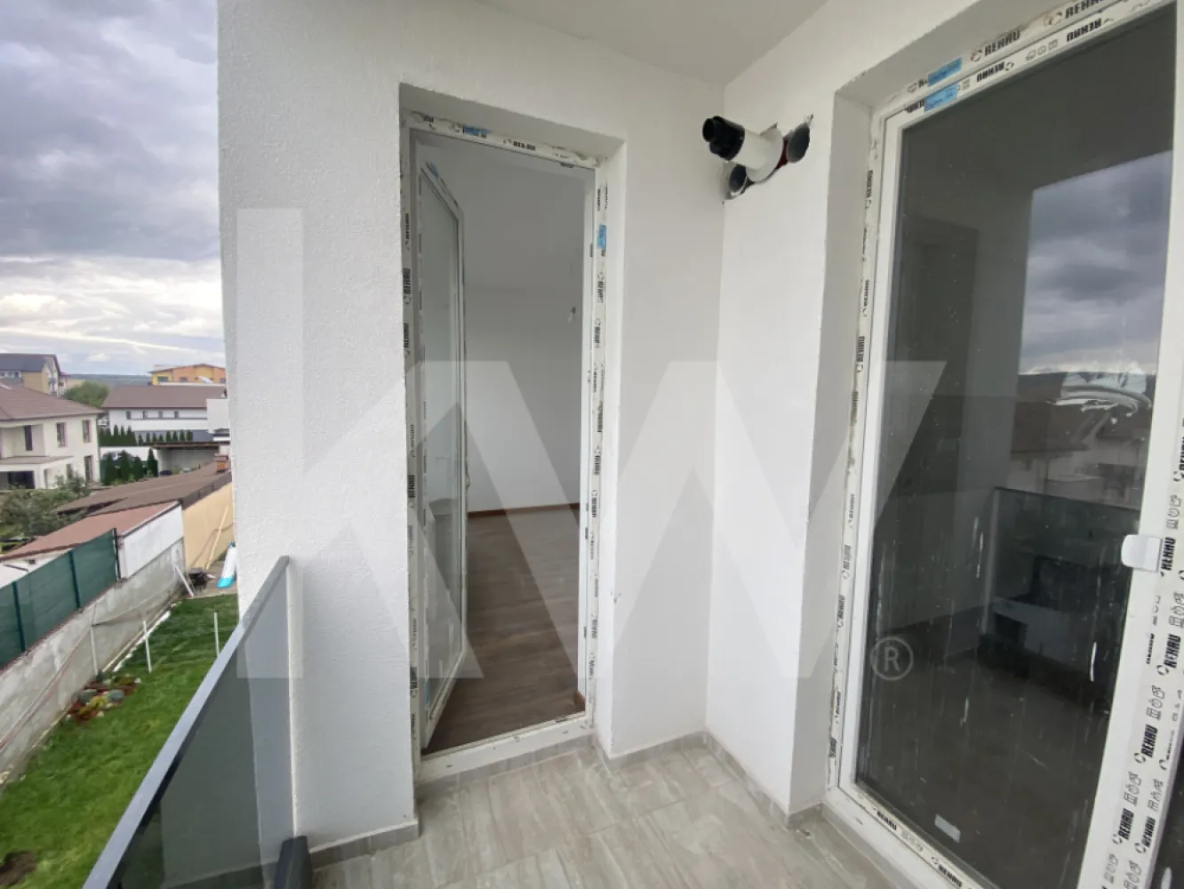 Apartament de vanzare 2 camere balcon si parcare Pictor Brana Selimbar