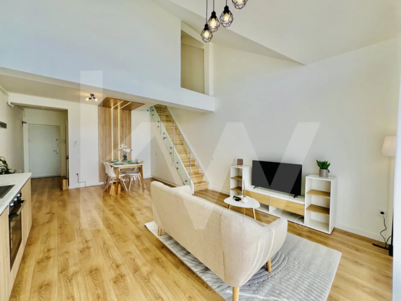 Penthouse 2 camere - 2 băi - Penthouse de vanzare in Sibiu cu 2 camere, situat in zona de Vest a orasului Sibiu.

Imobilul are o suprafata utila de 55.54 mp si beneficiaza de o logie cu suprafata de 7,8 mp.

Descriere penthouse de vanzare in Sibiu:

- confort lux
- etaj 2/2
- 2 bai
- loc de parcare
- multa lumina naturala si vedere catre munti
- logie cu sticla securizata si sistem de captare al apelor
- orientare sudica
- izolatie cu vata bazaltica
- granit pe casa scarii
- zona de living luminoasa, cu inaltime de 5.6 m
- incalzire in pardoseala
- loc de parcare inclus
- spatii de depozitare
- jaluzele electrice.

Avantaje ansamblu :

- ocupare teritoriala eficienta, 45% spatii verzi
- larice siberian si piatra naturala aplicate pe exteriorul vilelor
- locuri de joaca amenajate de dezvoltator in cadrul ansamblului.
- acces facil, lipsit de ambuteiaje rutiere
- 4 cai de acces.

Locuinta poate fi achizitionata si cu ajutorul unui credit bancar.

Vino in ansamblul nostru, programeaza acum o vizionare si vezi cele mai noi apartamente pe piata de imobiliare Sibiu.

Comision 0 la achizitionare.

Pentru detalii si vizionari nu ezitati sa ne contactati.

