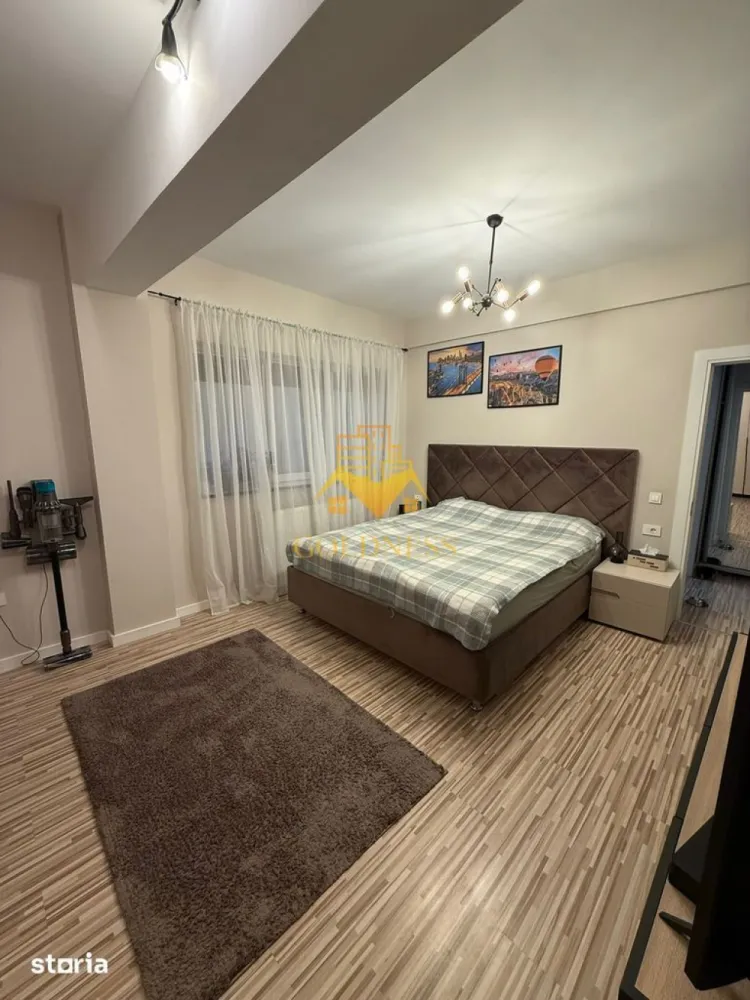 1 camera studio, Buna ziua, Calea Turzii, Lidl, Premium, 18GYM - GOLDNESS Imobiliare vă propune spre închiriere un apartament cu 1 camera tip studio complet mobilat și utilat, la etajul 1 într-un imobil de 3 etaje, în Cartierul Buna ziua.
Posibilitatea de parcare în zona la liber!
Se află în apropierea stațiilor de transport în comun, magazine, restaurante, spații verzi, farmacii, etc. 

Apartamentul este compartimentat astfel:
 - camera cu pat matrimonial, dressing, noptiere
 - bucătărie complet utilată și mobilată, loc de servit masa 
 - baie cu dus walkin, calorifer port prosop și dulap pentru depozitare.
 - balcon 4mp.

Imobilul este dotat cu toate cele necesare- centrală proprie, frigider, aragaz, hotă, mașină de spălat haine, uscător etc. 

Dacă sunteți interesați de acest apartament și doriți să îl vizionați, dar și pentru alte oferte nu ezitați să ne contactați telefonic sau prin e-mail. Vă stăm la dispoziție!
Pentru intermediere se percepe un comision de 50% din prețul chiriei!