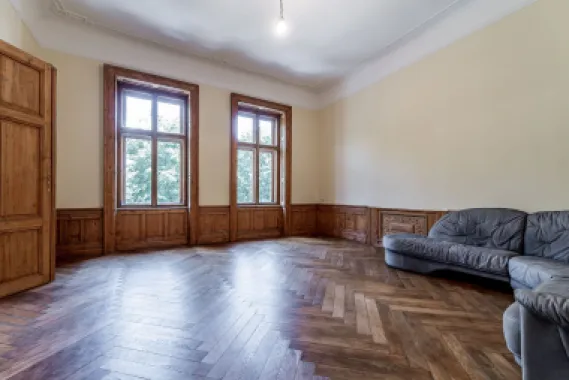 Apartament istoric pe Bulevardul Revoluției