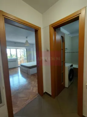 Garsoniera la inchiriere in rondul Alba Iulia